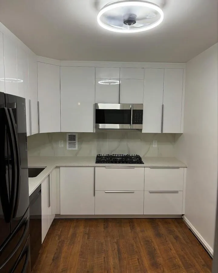 Renovated kitchen with quartz countertops in Wheaton